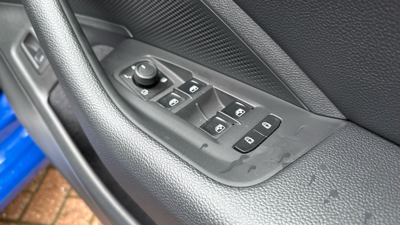 Skoda Superb 2.0 TDI 193 Laurin + Klement 4X4 5dr DSG Diesel Estate